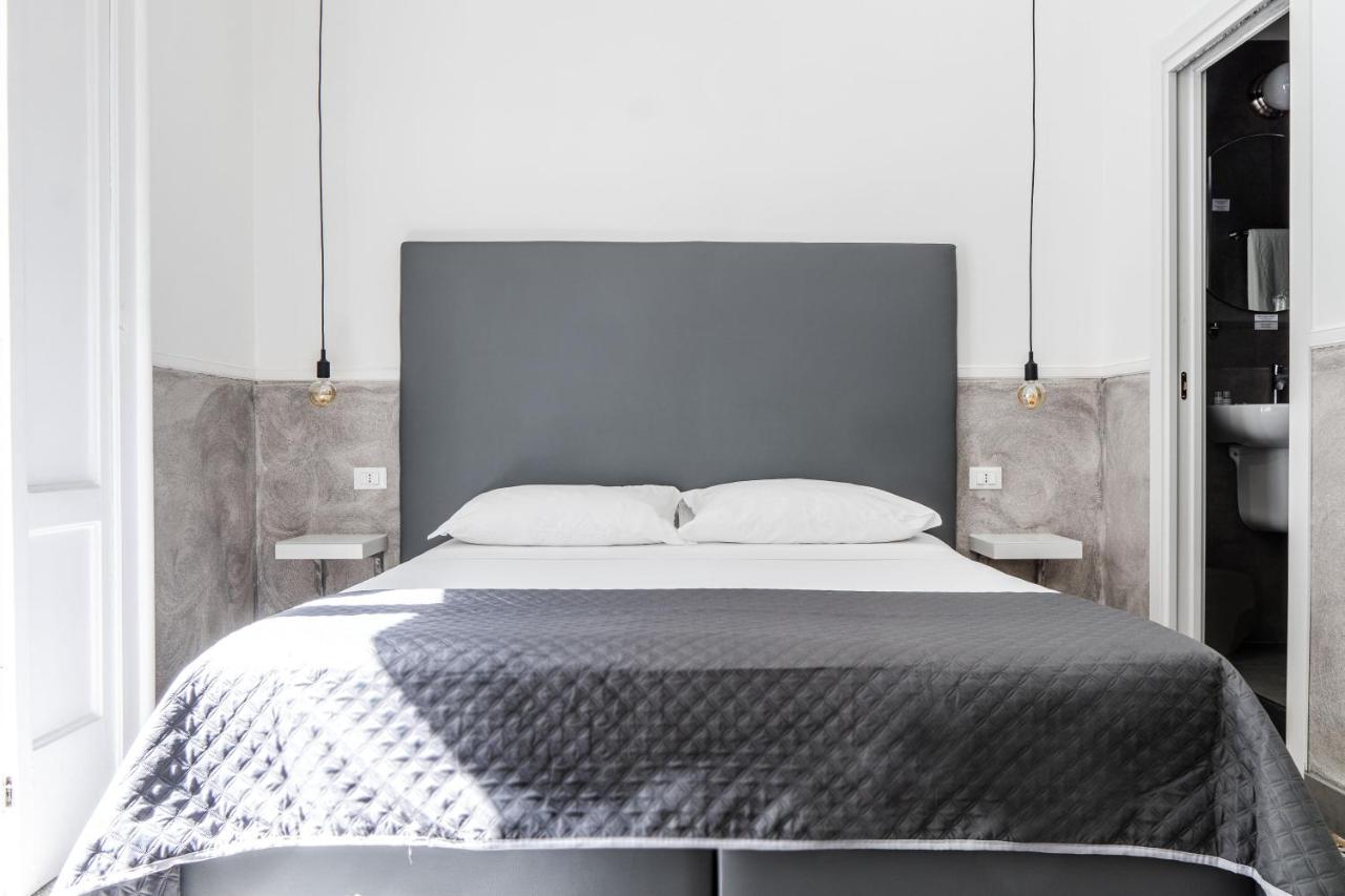 Toledostop Nápoly Kültér fotó A bedroom
