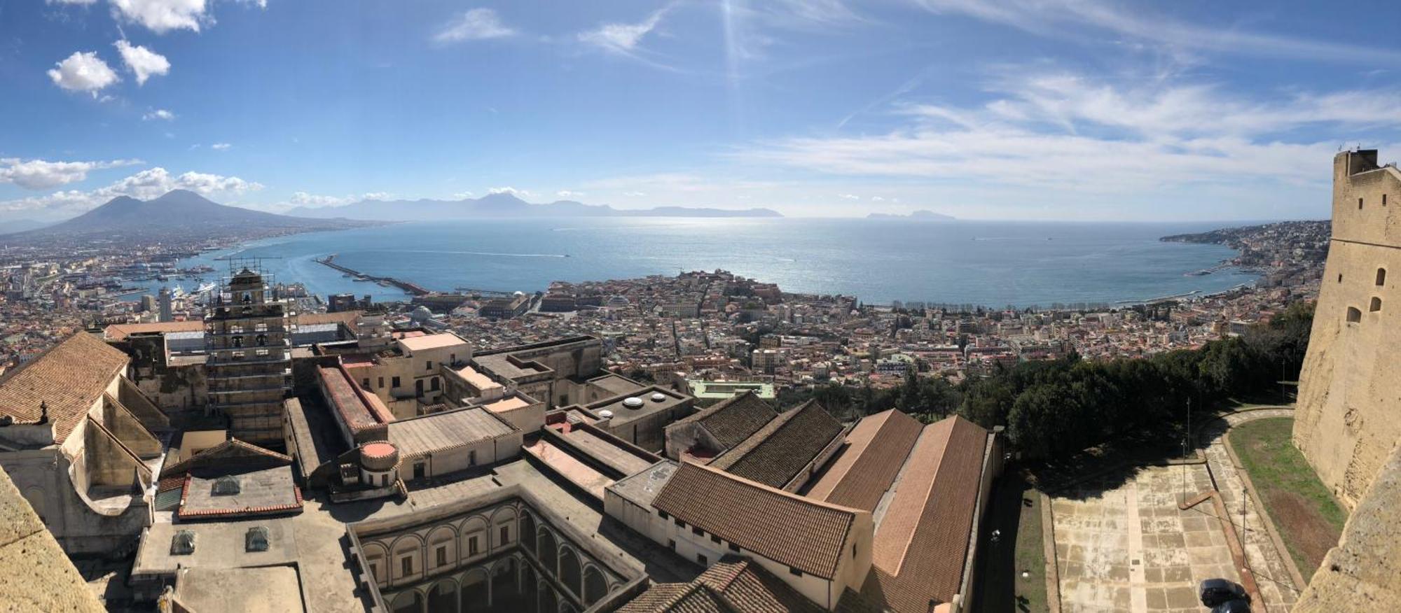 Toledostop Nápoly Kültér fotó View of the city of Taormina